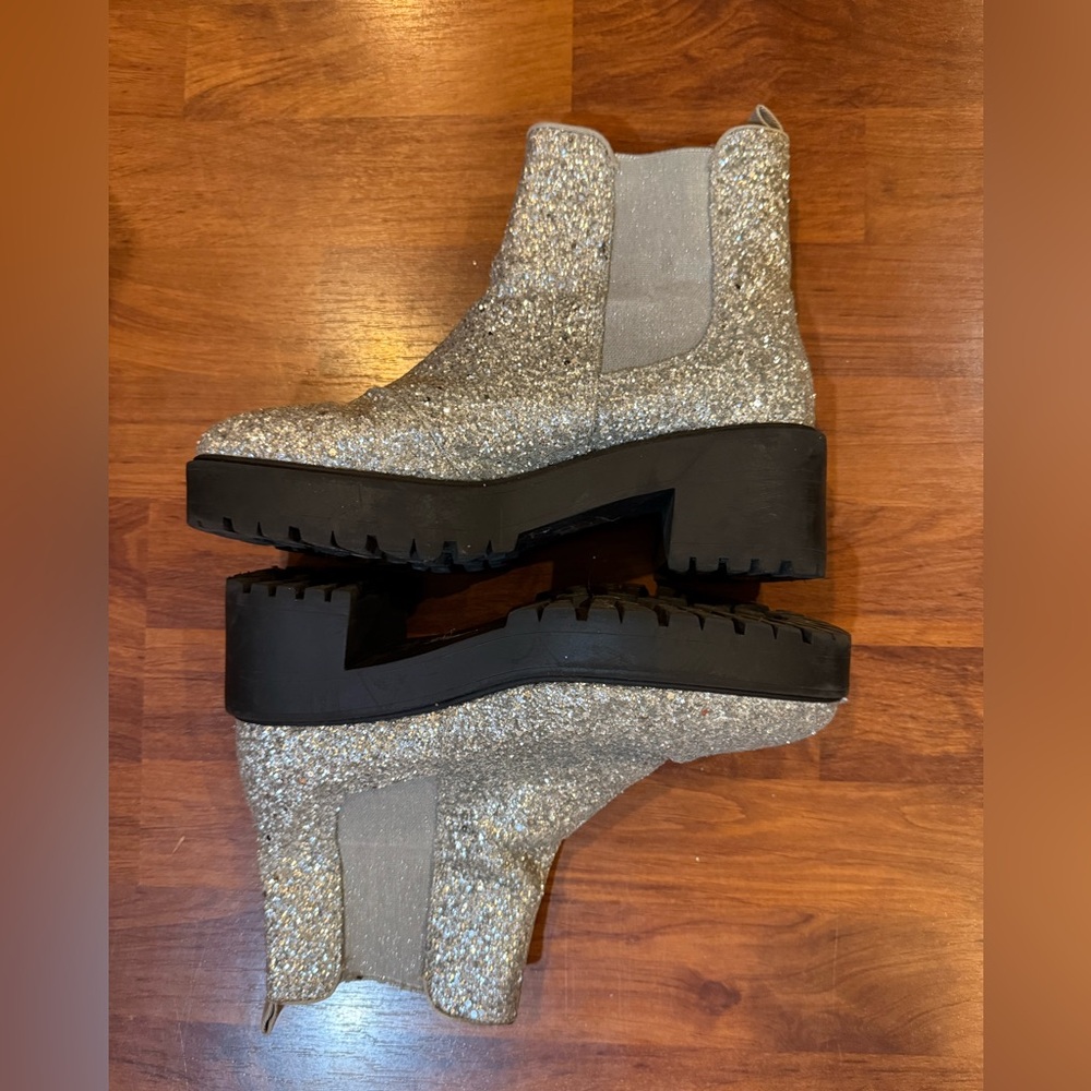 ASOS Glittery Silver Ankle Boots size 8.5 - Picture 2 of 8